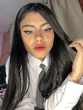 Snapshot of hurrem_18 chatting on February 5, 2025, 1:04 am hurrem 18 online show from February 5, 2025, 1:04 am