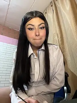 Snapshot of hurrem_18 chatting on February 3, 2025, 12:58 am hurrem 18 online show from February 3, 2025, 12:58 am