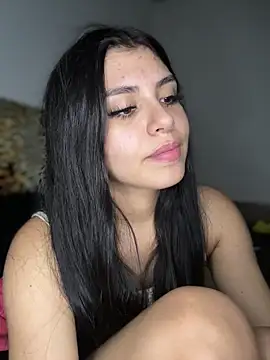 Snapshot of hurrem_18 chatting on February 2, 2026, 7:18 am hurrem 18 online show from February 2, 2026, 7:18 am