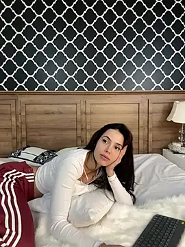 Snapshot of Amber_Rush_ chatting on February 2, 2025, 9:45 pm Amber Rush  online show from February 2, 2025, 9:45 pm