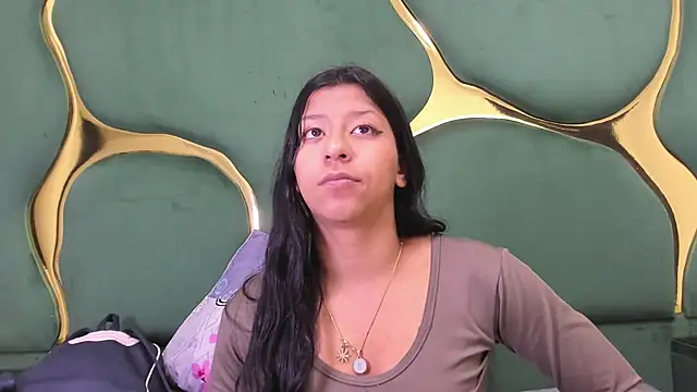 Snapshot of VaneLin18 chatting on December 5, 2025, 7:12 pm VaneLin18 online show from December 5, 2025, 7:12 pm