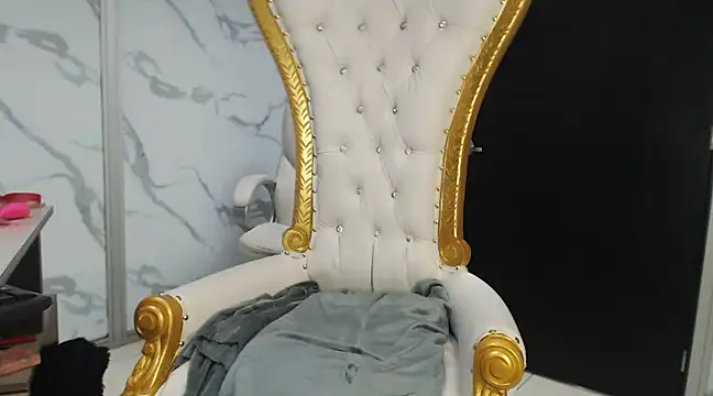 Snapshot of VaneLin18 chatting on January 17, 2025, 7:30 am VaneLin18 online show from January 17, 2025, 7:30 am