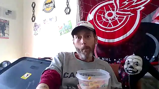 mellothebreeze online show from February 25, 2025, 8:11 pm