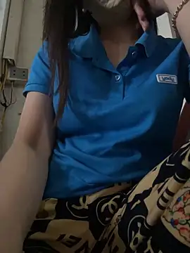 Tuongvy05 online show from March 7, 2026, 7:04 am