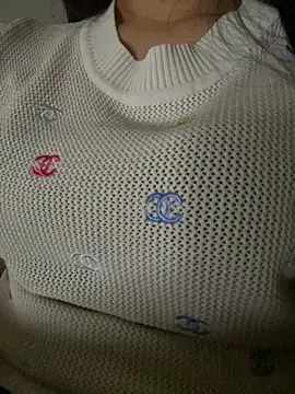 Tuongvy05 online show from October 9, 2025, 4:18 pm