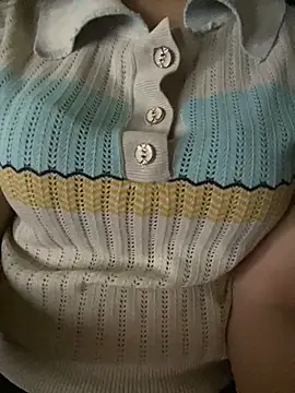 Snapshot of Tuongvy05 chatting on November 4, 2025, 4:44 pm Tuongvy05 online show from November 4, 2025, 4:44 pm