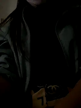 Snapshot of Tuongvy05 chatting on December 16, 2025, 1:10 am Tuongvy05 online show from December 16, 2025, 1:10 am