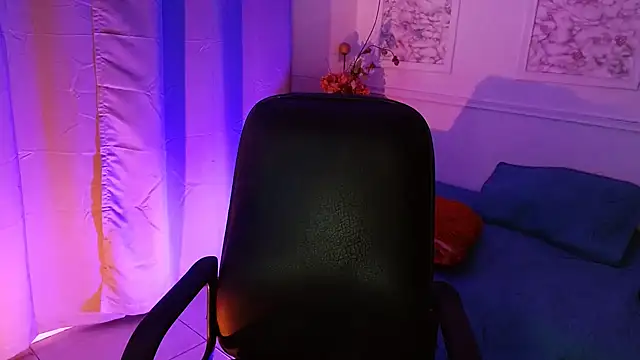 Susana hank2 online show from February 22, 2025, 9:15 pm