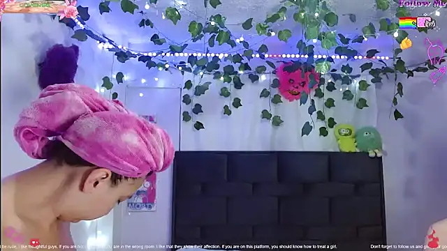 Snapshot of the_lesbian_game chatting on July 12, 2026, 5:58 pm the lesbian game online show from July 12, 2026, 5:58 pm