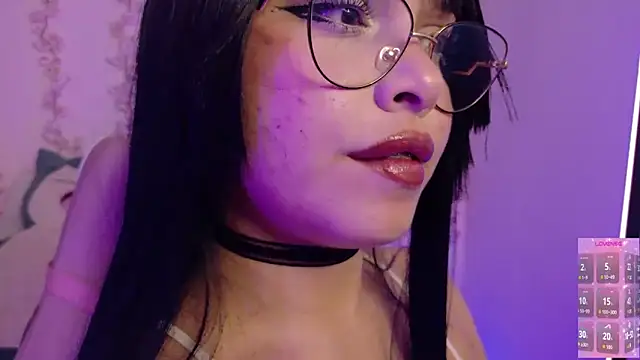 Haelycute online show from March 25, 2026, 4:01 am