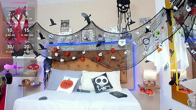 Snapshot of CristalLoren chatting on October 25, 2025, 6:30 pm CristalLoren online show from October 25, 2025, 6:30 pm