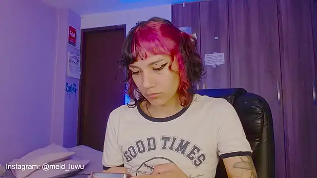 Snapshot of melissahowl chatting on May 8, 2026, 10:35 pm melissahowl online show from May 8, 2026, 10:35 pm