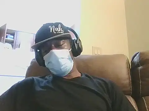 Snapshot of DreamvilleINC chatting on September 28, 2025, 3:35 am DreamvilleINC online show from September 28, 2025, 3:35 am