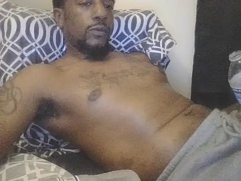 Snapshot of DreamvilleINC chatting on September 16, 2025, 7:42 am DreamvilleINC online show from September 16, 2025, 7:42 am