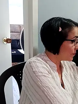 Snapshot of IsisBlake chatting on March 15, 2025, 6:43 pm IsisBlake online show from March 15, 2025, 6:43 pm