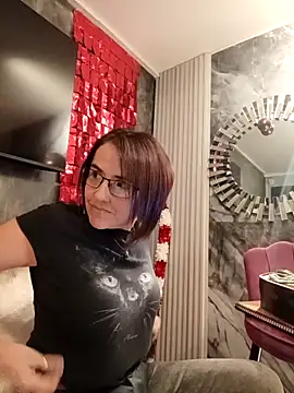 Snapshot of IsisBlake chatting on November 11, 2025, 5:41 pm IsisBlake online show from November 11, 2025, 5:41 pm