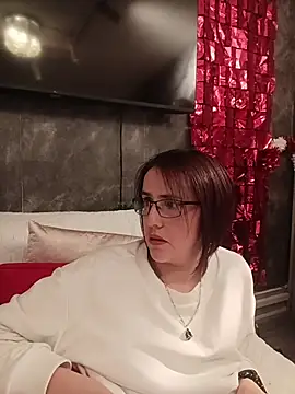 Snapshot of IsisBlake chatting on November 21, 2025, 12:48 pm IsisBlake online show from November 21, 2025, 12:48 pm