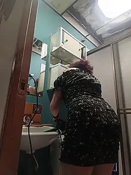 Snapshot of IsisBlake chatting on February 18, 2026, 4:47 pm IsisBlake online show from February 18, 2026, 4:47 pm