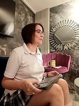 Snapshot of IsisBlake chatting on September 26, 2025, 5:31 pm IsisBlake online show from September 26, 2025, 5:31 pm