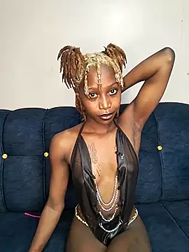 Snapshot of Sexyvyee_ chatting on March 18, 2025, 6:28 pm Sexyvyee online show from March 18, 2025, 6:28 pm