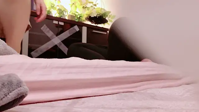 Mia--meow online show from January 19, 2025, 1:12 pm