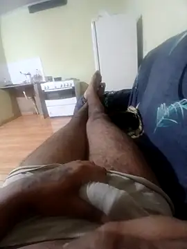 Snapshot of morenogts69 chatting on February 2, 2026, 8:13 am morenogts69 online show from February 2, 2026, 8:13 am