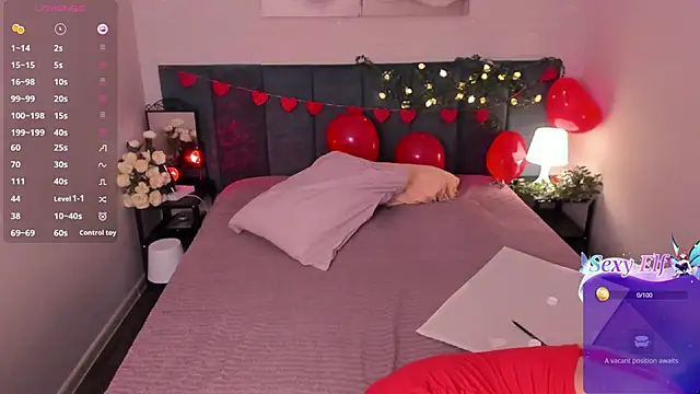 Julia  Frey online show from February 13, 2026, 10:43 pm