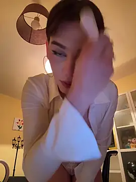 Carlita cute online show from October 23, 2025, 8:40 pm