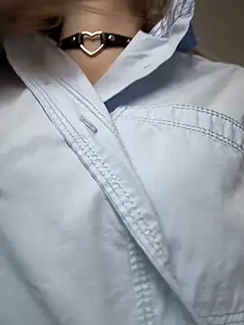 Snapshot of Crazy-Rosa chatting on February 18, 2025, 8:05 am Crazy-Rosa online show from February 18, 2025, 8:05 am