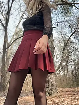 Crazy-Rosa online show from March 31, 2026, 7:10 am