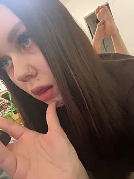 Marylallka5 online show from February 6, 2026, 5:25 am