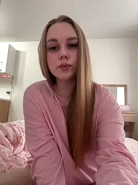 Snapshot of Marylallka5 chatting on April 23, 2026, 11:16 am Marylallka5 online show from April 23, 2026, 11:16 am
