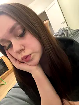 Marylallka5 online show from September 18, 2025, 9:29 pm