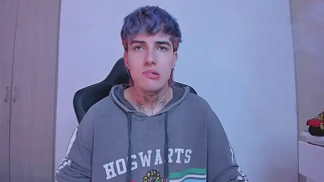 leave me alone1 online show from December 11, 2024, 9:30 am