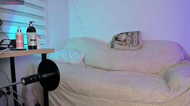 Snapshot of Gaby_Miller22 chatting on March 1, 2026, 1:38 am Gaby Miller22 online show from March 1, 2026, 1:38 am