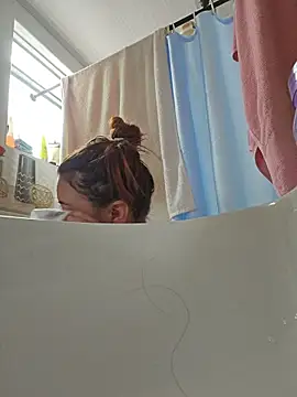 valery mora online show from February 23, 2026, 6:19 pm