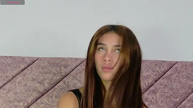 Snapshot of Iamkarlaa_doll chatting on February 12, 2026, 4:23 am Iamkarlaa doll online show from February 12, 2026, 4:23 am