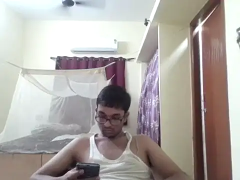 Snapshot of THE_NAKED_BOY chatting on November 27, 2025, 1:11 pm THE NAKED BOY online show from November 27, 2025, 1:11 pm