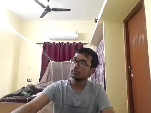 Snapshot of THE_NAKED_BOY chatting on November 30, 2025, 4:46 am THE NAKED BOY online show from November 30, 2025, 4:46 am