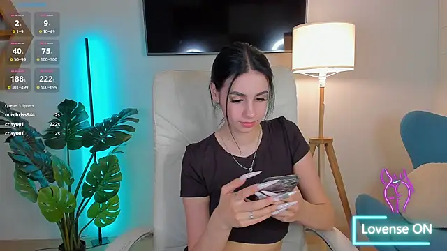 Snapshot of Dina_Foxxx chatting on September 9, 2025, 8:29 pm Dina Foxxx online show from September 9, 2025, 8:29 pm