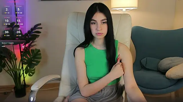 Snapshot of Dina_Foxxx chatting on March 19, 2025, 10:00 am Dina Foxxx online show from March 19, 2025, 10:00 am