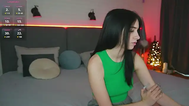 Snapshot of Dina_Foxxx chatting on January 15, 2025, 6:54 am Dina Foxxx online show from January 15, 2025, 6:54 am