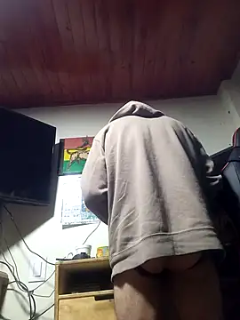 weedmanhot28 online show from January 12, 2026, 10:11 am