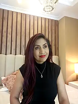 MonicaMoret online show from March 3, 2025, 12:06 pm