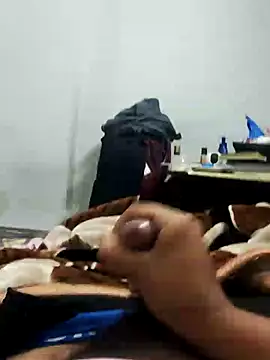 Snapshot of 143n143143 chatting on January 4, 2025, 5:05 pm 143n143143 online show from January 4, 2025, 5:05 pm