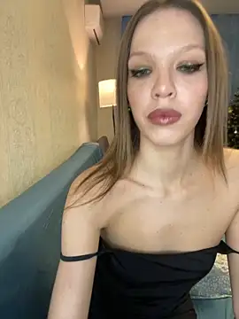 Snapshot of KateMariett chatting on February 3, 2026, 10:59 pm KateMariett online show from February 3, 2026, 10:59 pm