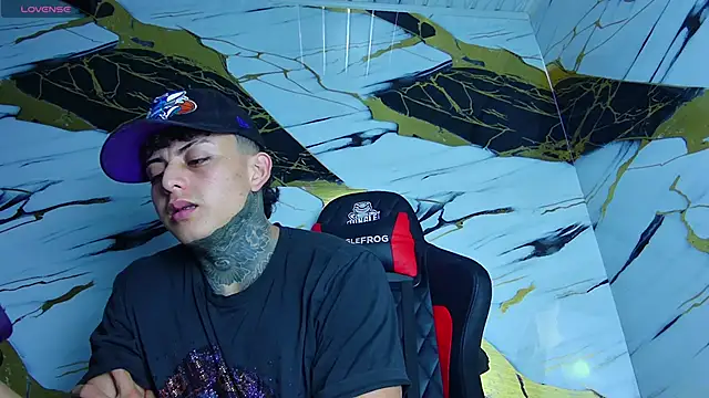 Kevin22 222 online show from March 5, 2025, 4:34 am