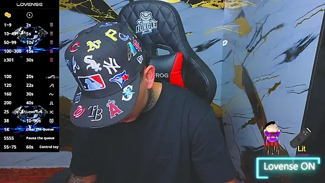 Kevin22 222 online show from November 22, 2025, 6:12 am