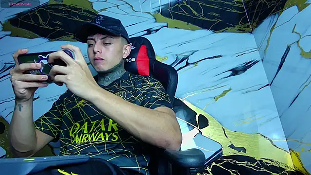 Kevin22 222 online show from March 16, 2025, 2:32 am