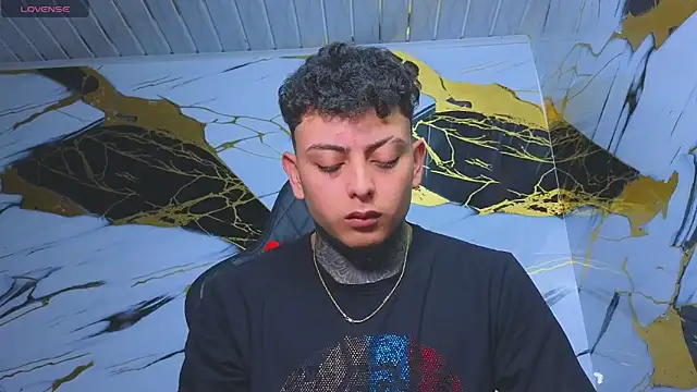 Kevin22 222 online show from October 3, 2025, 3:52 am